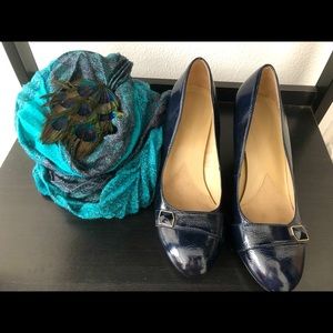 Navy Naturalizer dress 2 1/2" heels
